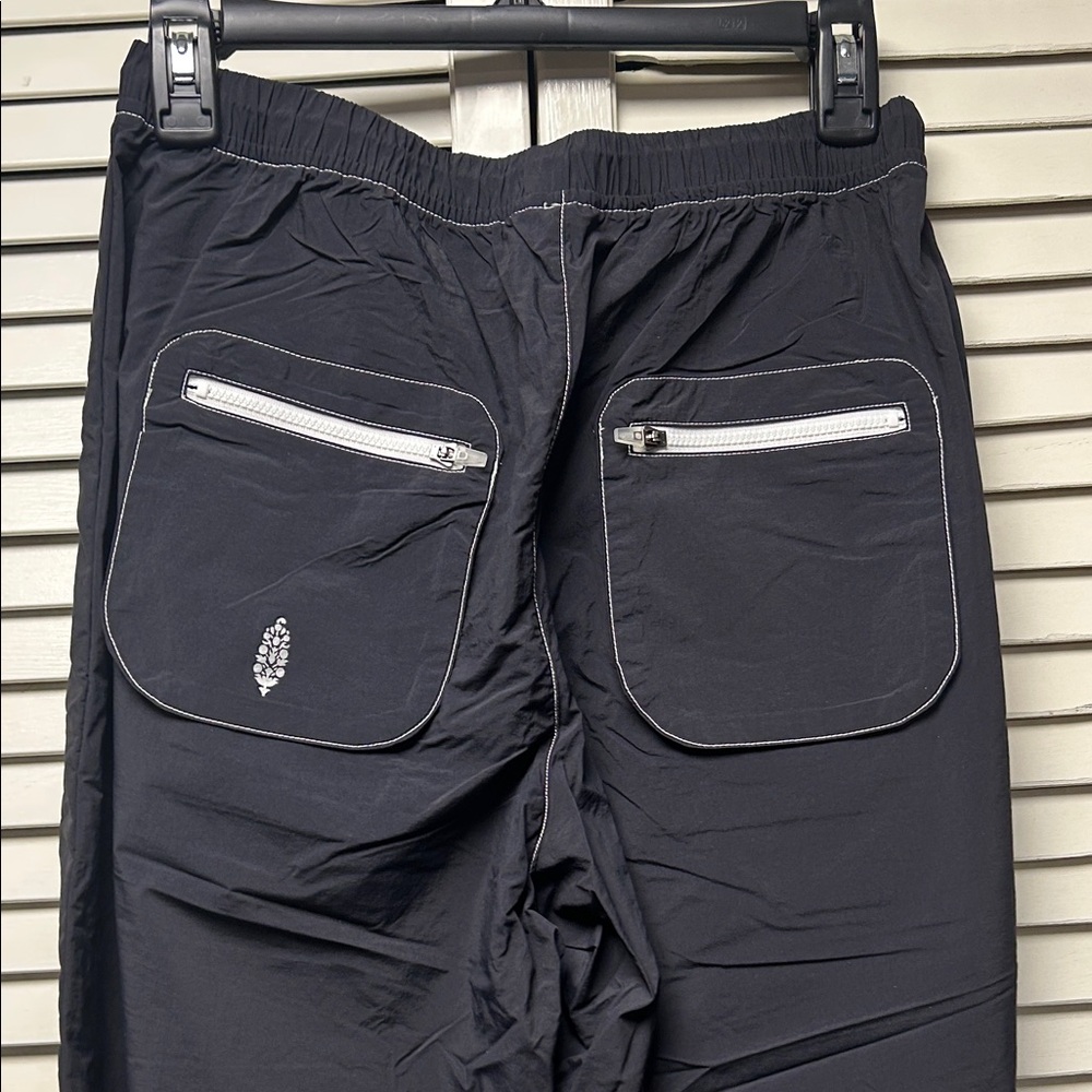 NWOT FP Movement by Free People Black Cargo Pants with Contrast Stitching - Picture 5 of 6